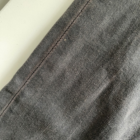 SOLD Levi Wedgie Jeans in dark grey - Picture 4 of 9